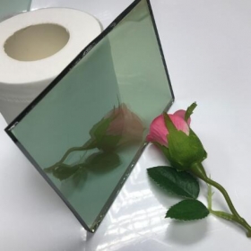 中国5mm hellgrün reflektierendes Glas Preis, 5mm F grün beschichtetes Glas Hersteller-Fabrik