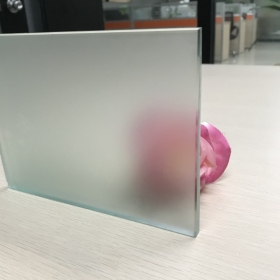 中国Fábrica de vidro temperado fosco de中国Forneça um copo de segurança temperado obscuro obstruído com 15mm de ácido fábrica