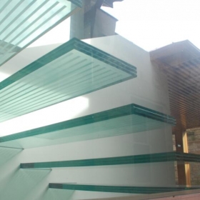 中国高端Glasboden 8 + 15 + 8mm sicherheits -防滑laminierten Glasboden Hersteller Porzellan-Fabrik