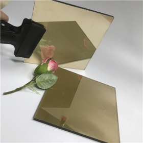 中国Importação de vidro flutuante reflexivo decor dourada decorativa de 4 mm de vidro do foredor da中国fábrica