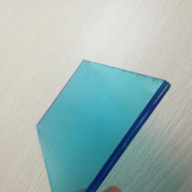 331年中国批发价格6.38毫米的蓝色的夹层玻璃,叠层浮法玻璃工厂销2022年世界杯足球联赛售